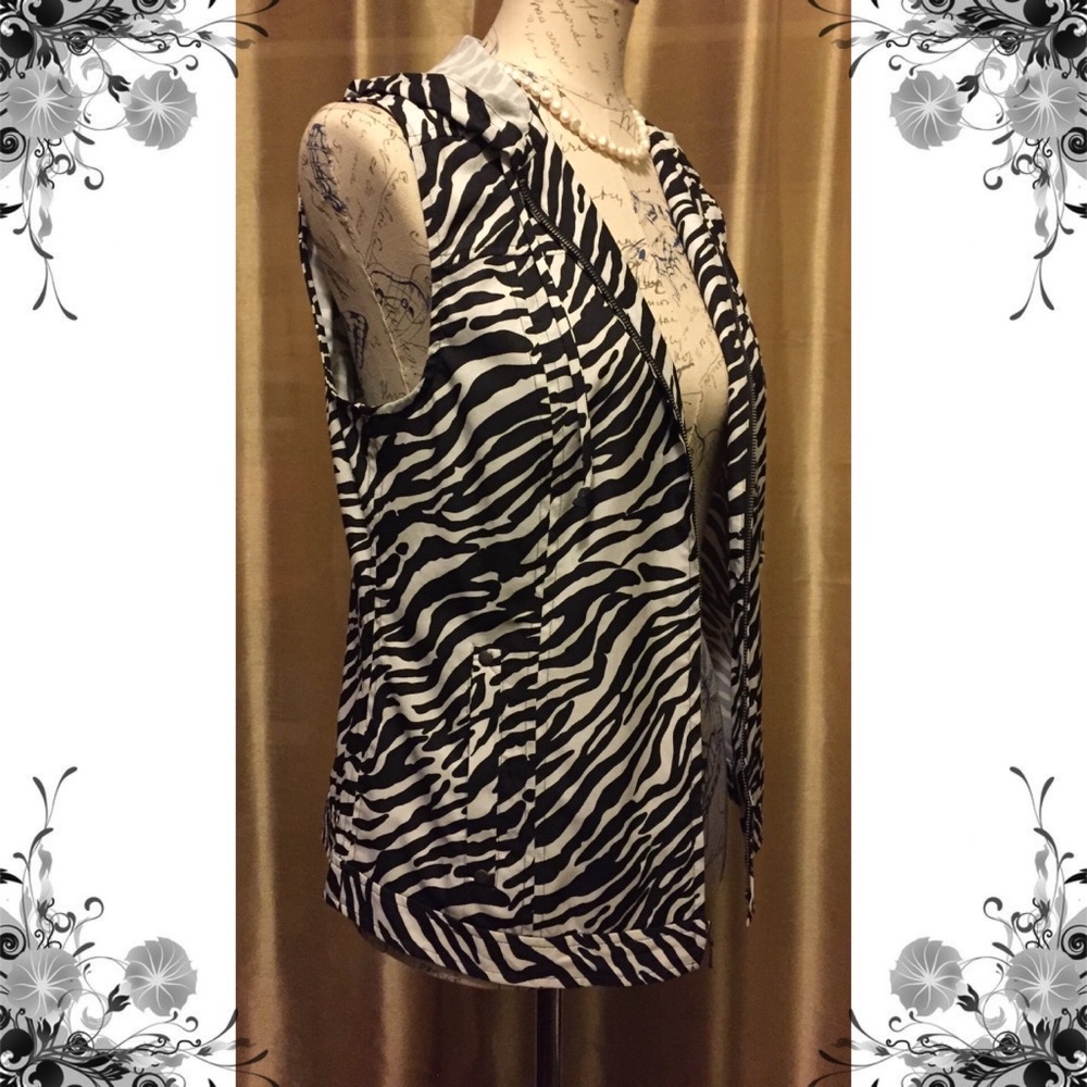 Peck & Peck Zebra Print Sleeveless Hooded Vest